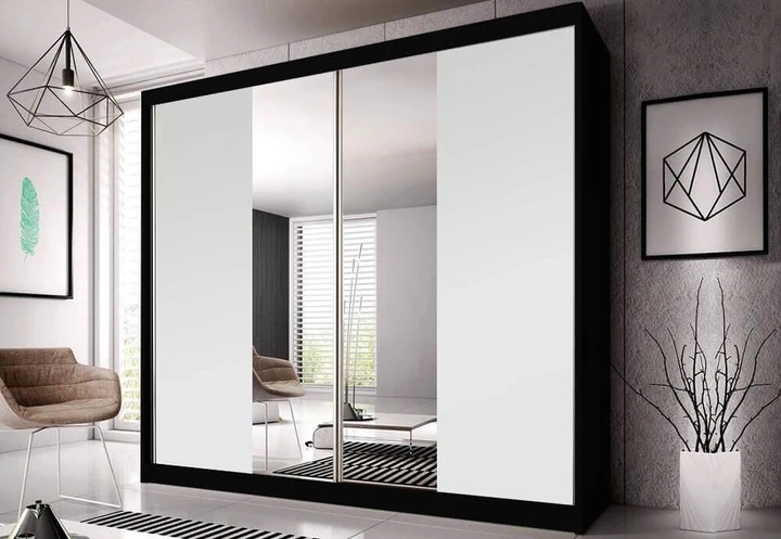 MULTI 38 šatníková skriňa so zrkadlom a posuvnými dverami