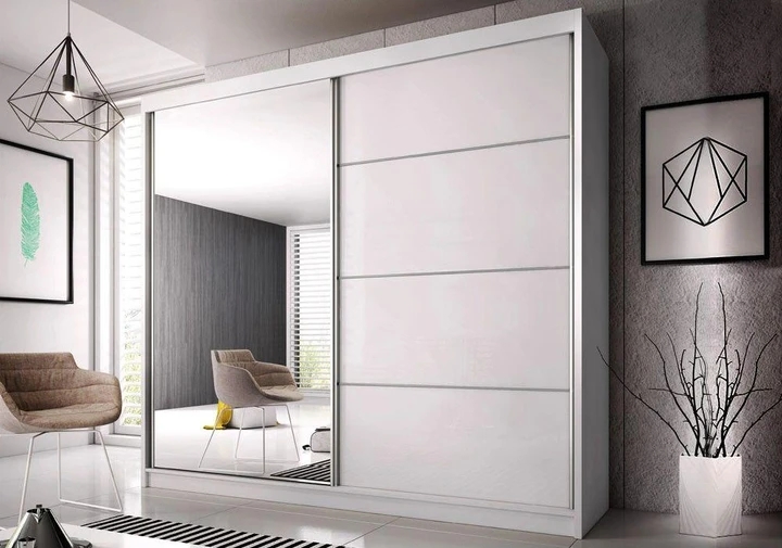 MULTI 35 šatníková skriňa so zrkadlom a posuvnými dverami, biela, 233 cm